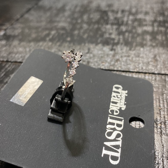 NWT Size 9 Charming Charlie RSVP Silver Tone CZ Ring! - Picture 5 of 6